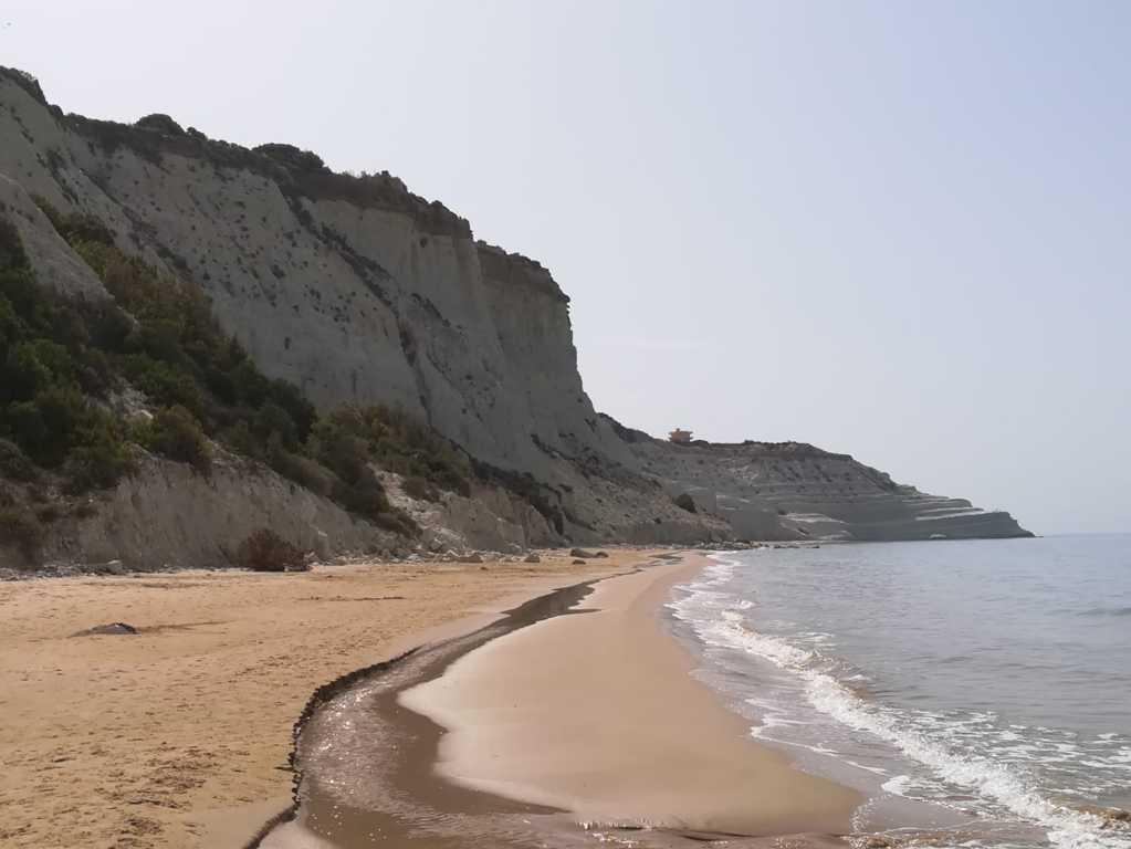 REALMOTE - SCALA DEI TURCHI OVEST - Pocket beach e Scala dei Turchi sullo sfondo