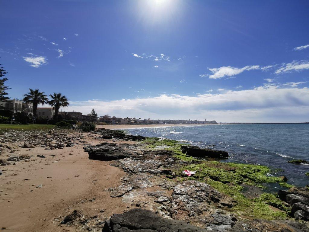 SCICLI - Donnalucata ovest porto - Pocket beach vista da Ovest